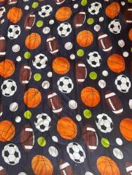 10-71-02-0063 - FRAZADA LIGERA, Cobertor de material microfibra de poliester con acabado interior tipo borrega, TAMAÑO MATRIMONIAL - ALTURA 210 - 220 CM,  ANCHO 170 - 180 CM, DISEÑO INFANTIL BALONES DEPORTIVO