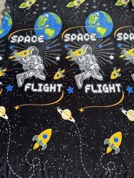 10-71-02-0147 - FRAZADA LIGERA, Cobertor de material microfibra de poliester con acabado interior tipo borrega, TAMAÑO MATRIMONIAL - ALTURA 210 - 220 CM,  ANCHO 170 - 180 CM, DISEÑO INFANTIL SPACE